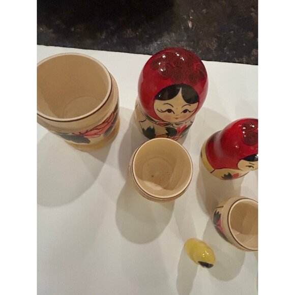 Vintage set of Nesting Dolls, set of 5, complete set matryoshka dolls cottage - Picture 11 of 11